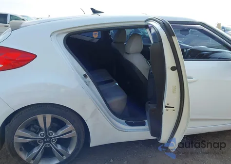 2012 Hyundai Veloster Base W/Gray z USA, uszkodzony, nr VIN KMHTC6AD7CU053764